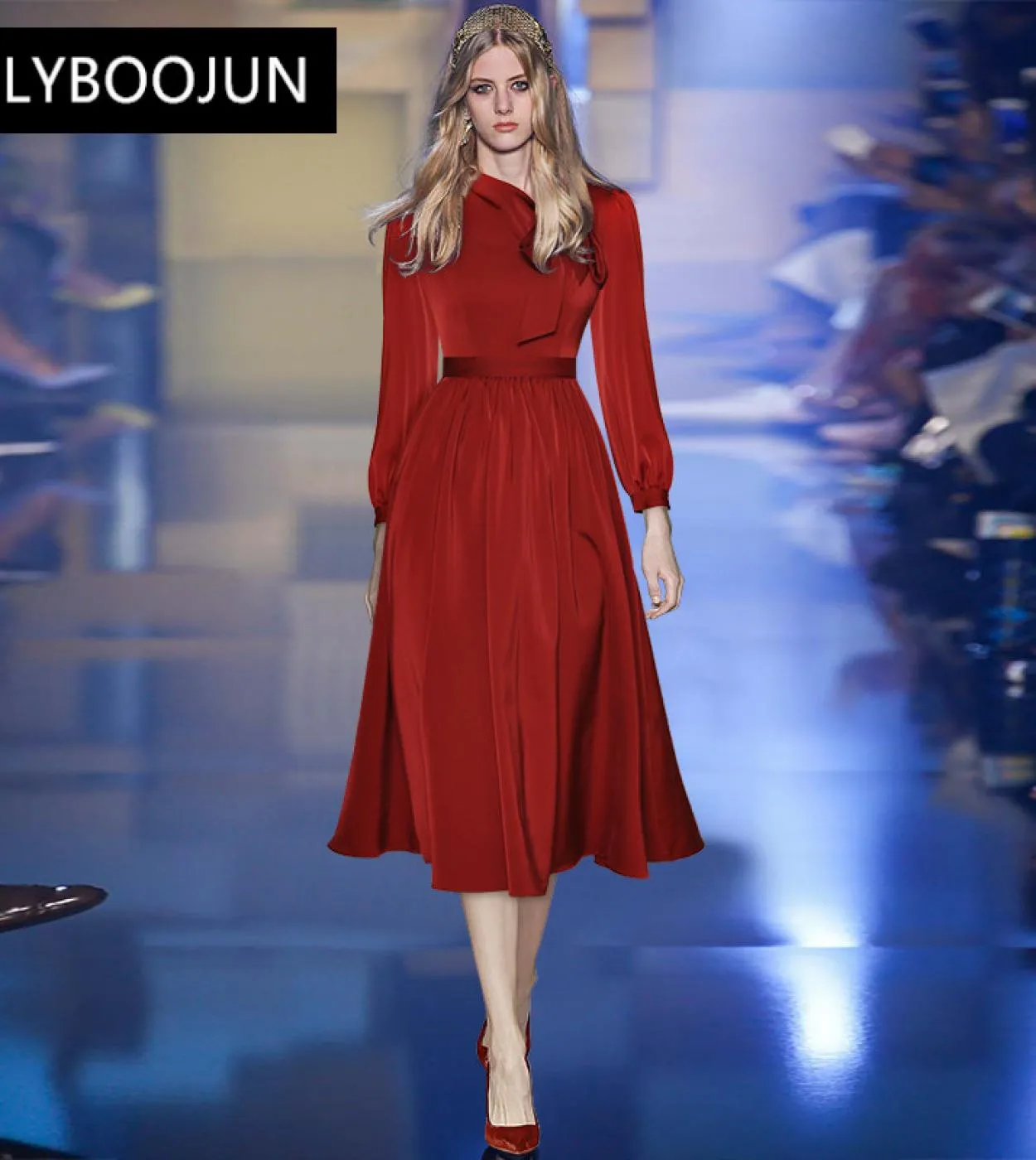 Abiti da donna 2022 Designer di lusso Pista Fiocco Colletto blu scuro Manica a lanterna Frenulo La vita Sottile Grazia Ufficio c