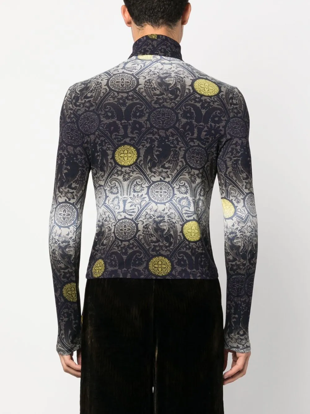 maglia a collo alto