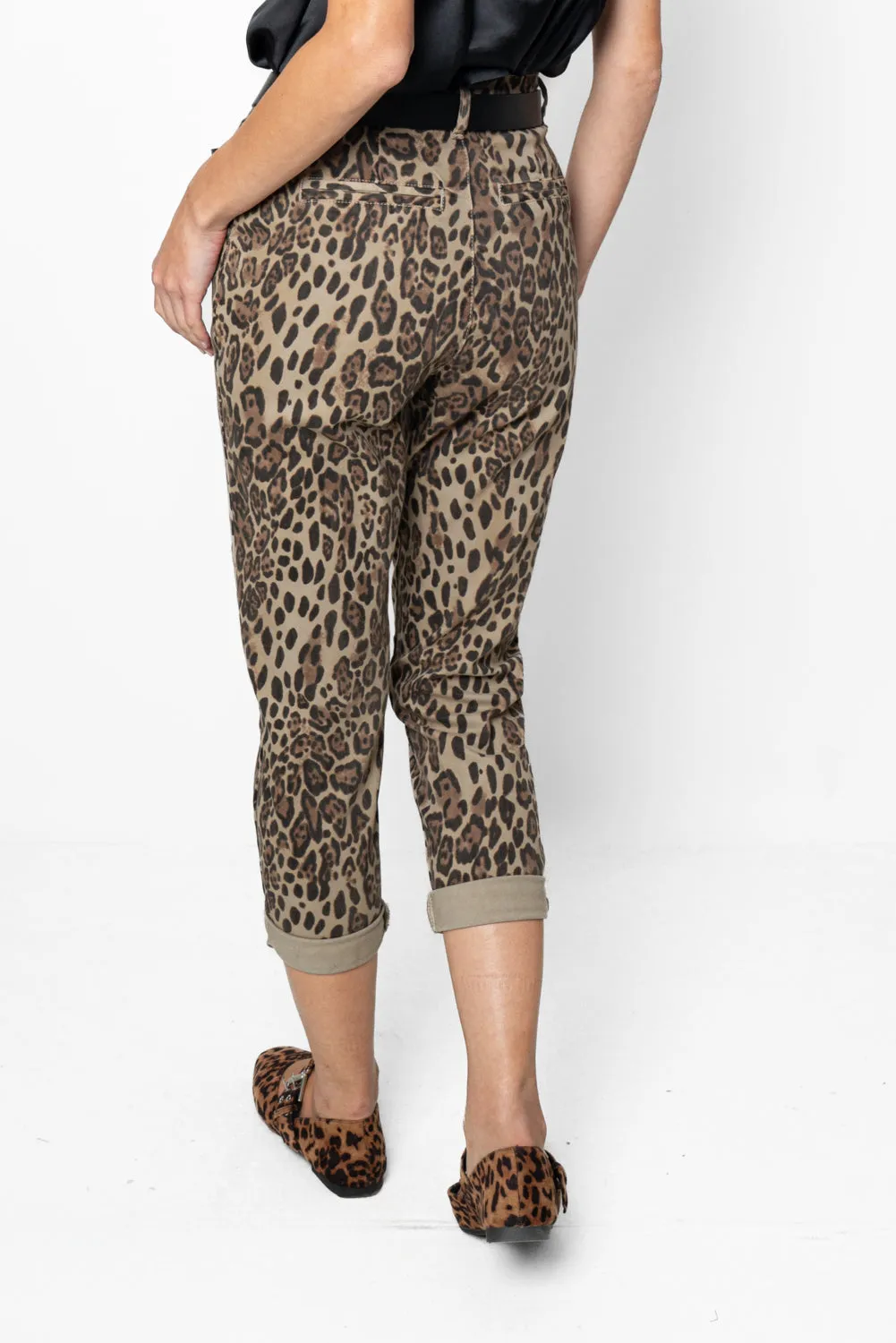 Pantalone leopardato con cintura