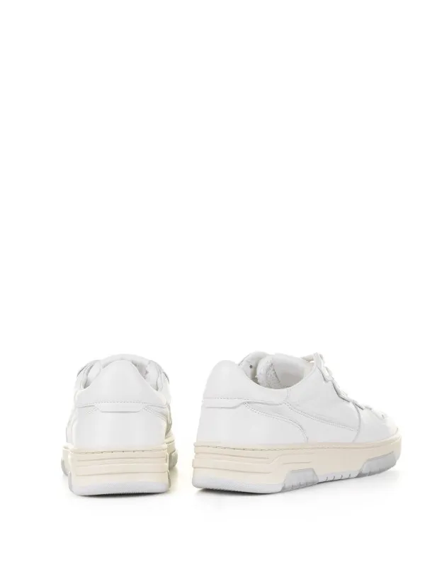 White leather sneaker